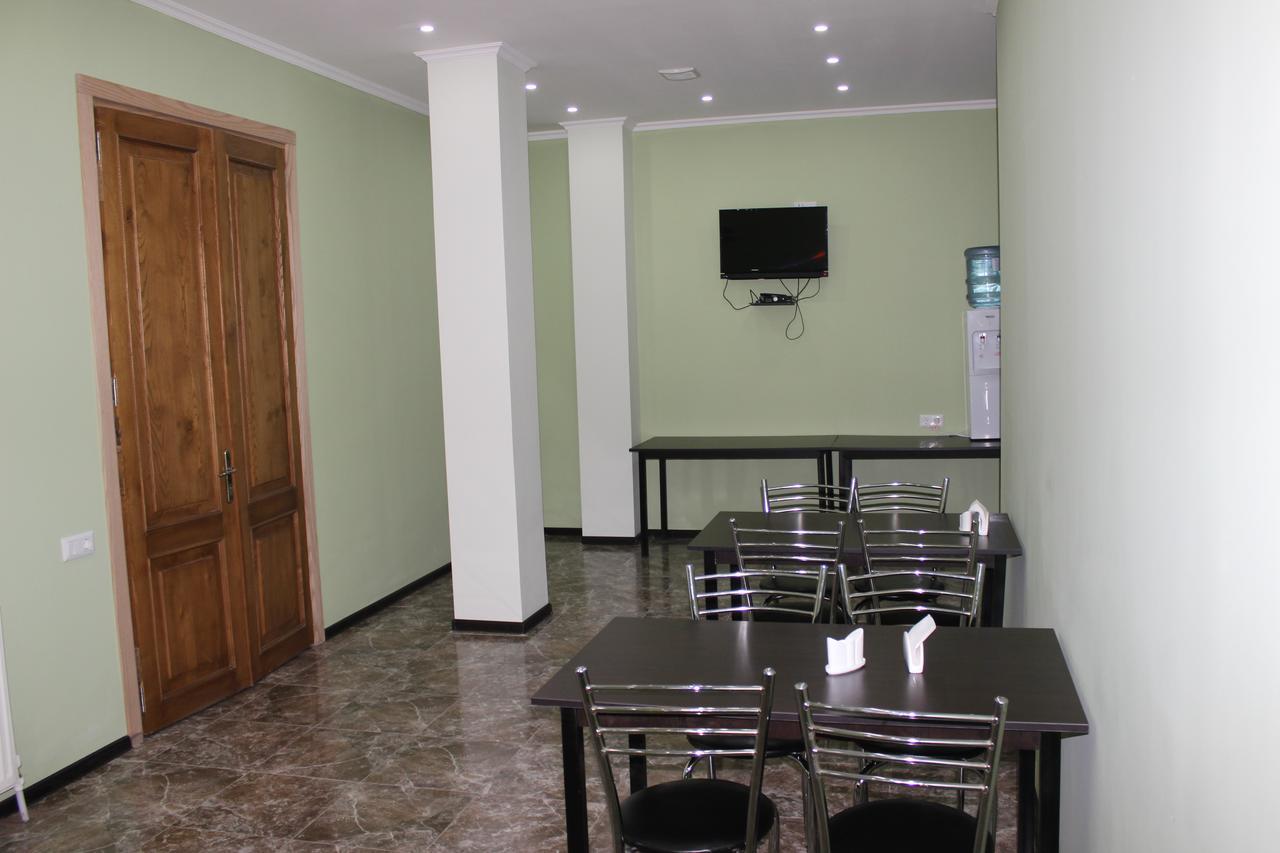 Getaway Hotel Tbilisi Exterior photo