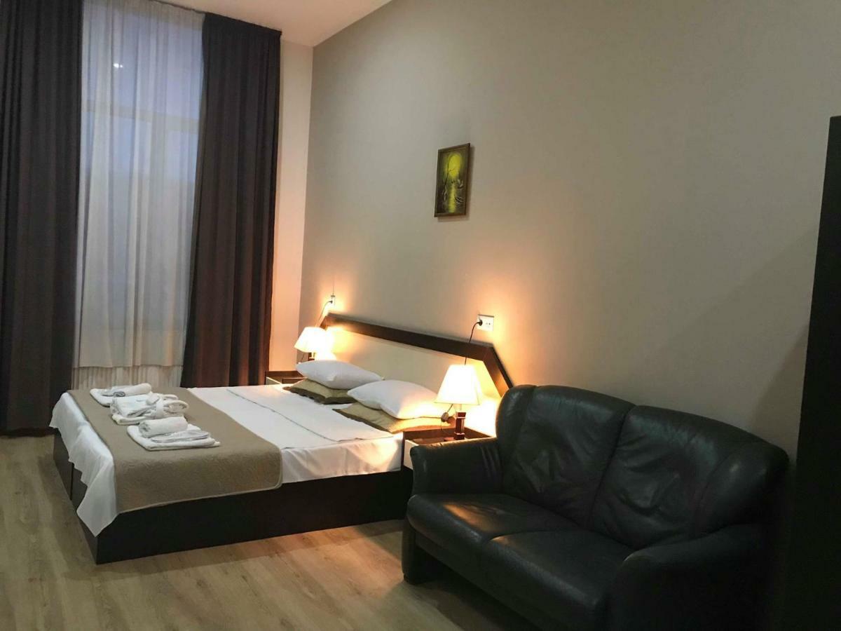 Getaway Hotel Tbilisi Exterior photo